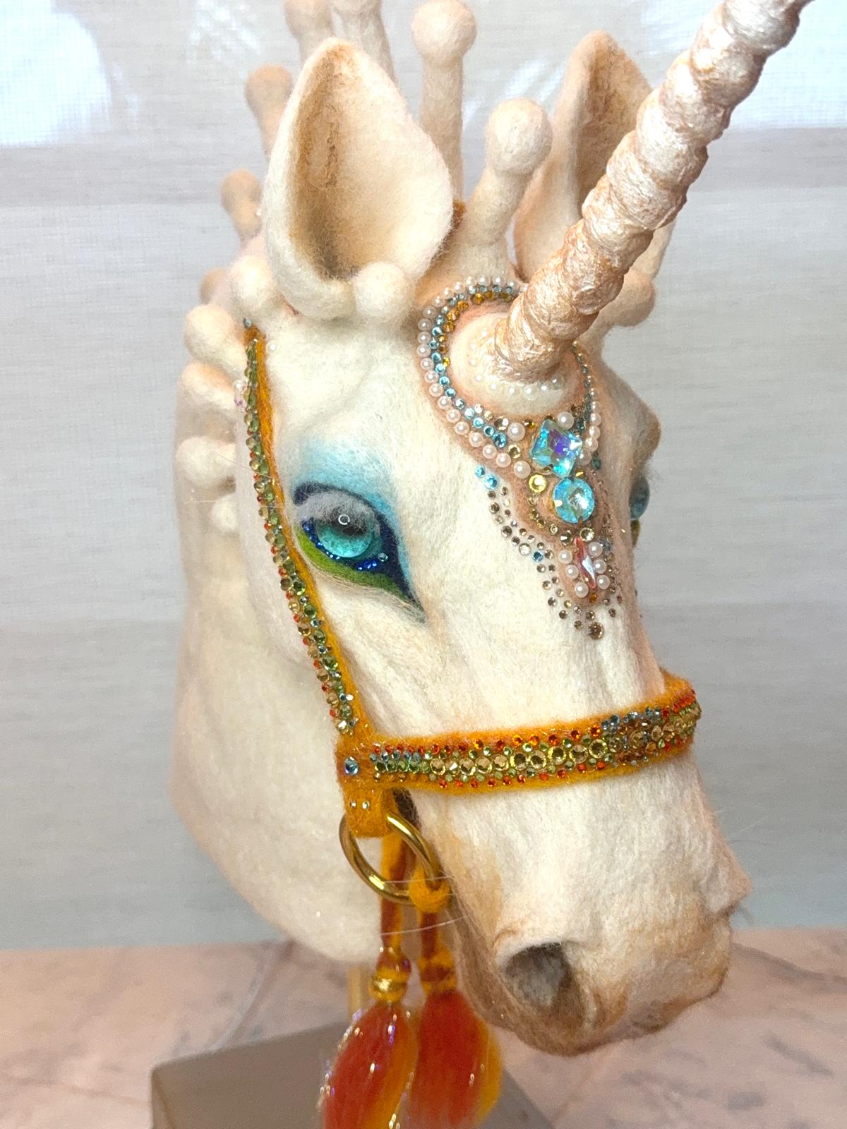 Jewel of the Mythic Starlight Unicorn (Illuminated Edition)
