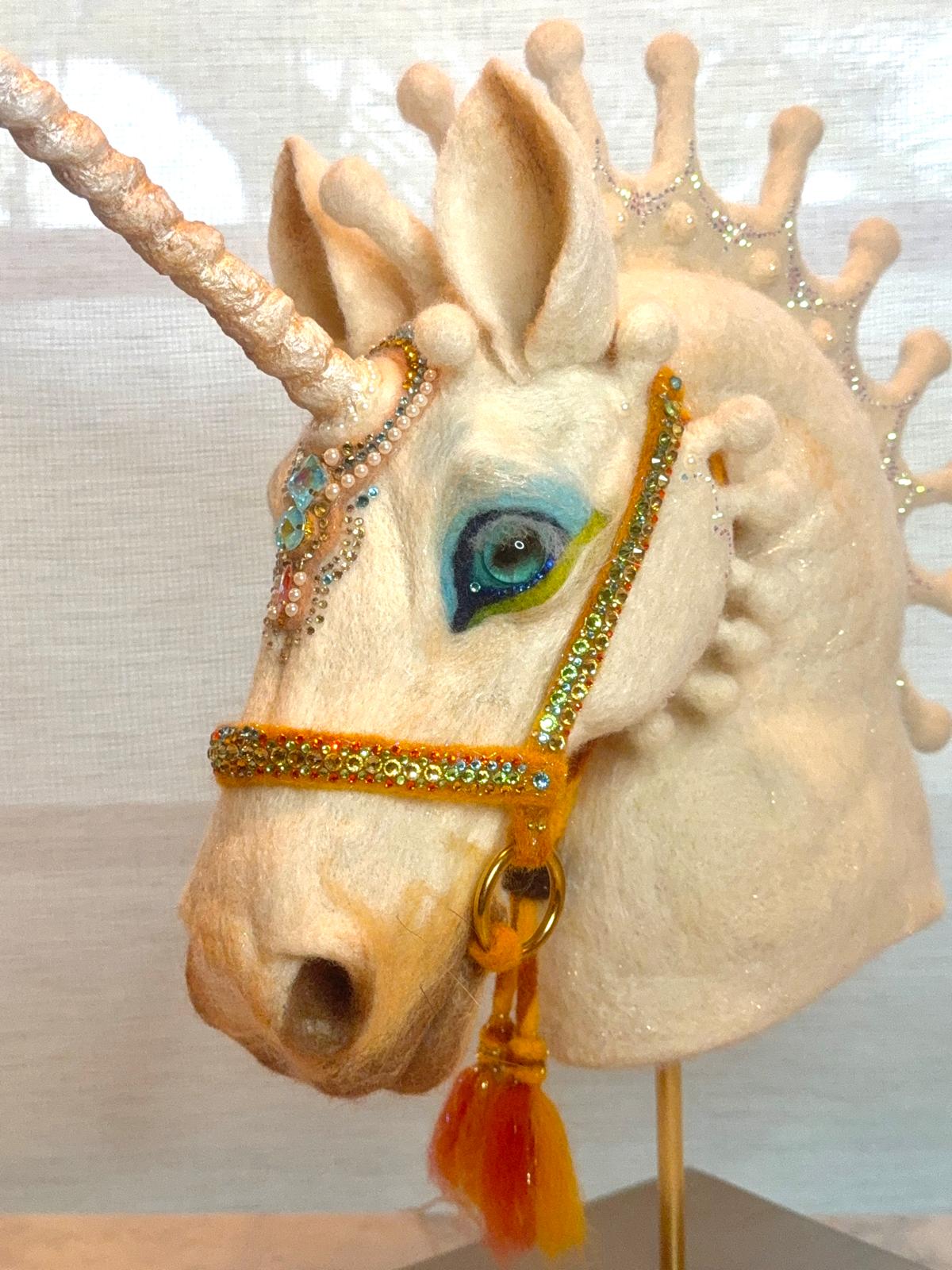 Jewel of the Mythic Starlight Unicorn (Illuminated Edition)